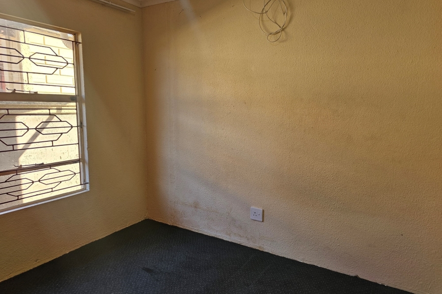To Let 3 Bedroom Property for Rent in Tlhabane West North West